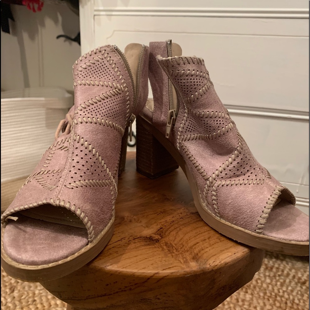 SHOES GLAORE! LoL - Picture 3 of 5